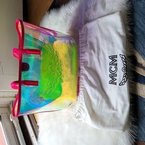MCM Neon Pink Medium Shopper 💗 💓 💖 💕 Brand New💥💥💥💥